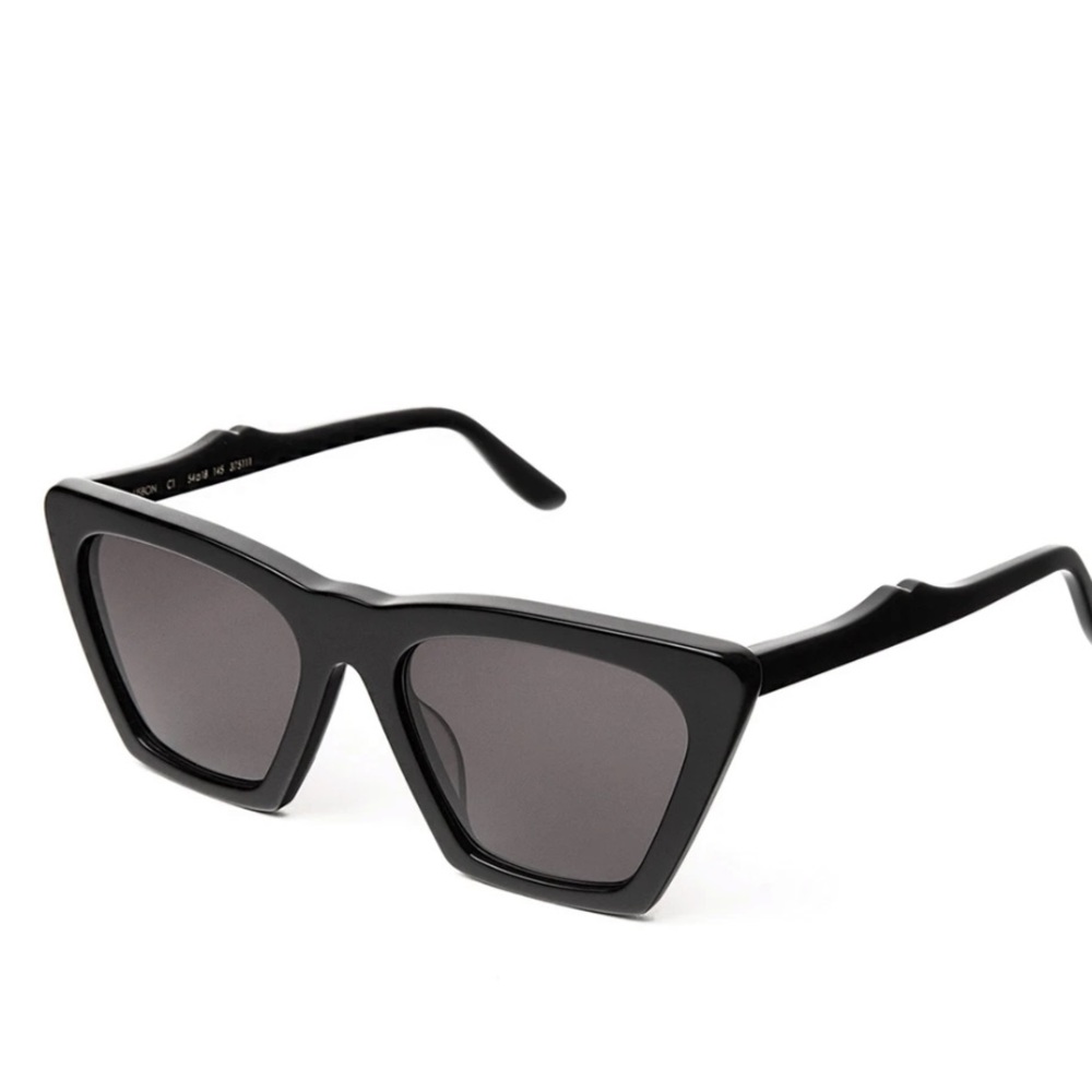 illesteva Lisbon Sunglasses Black/Grey